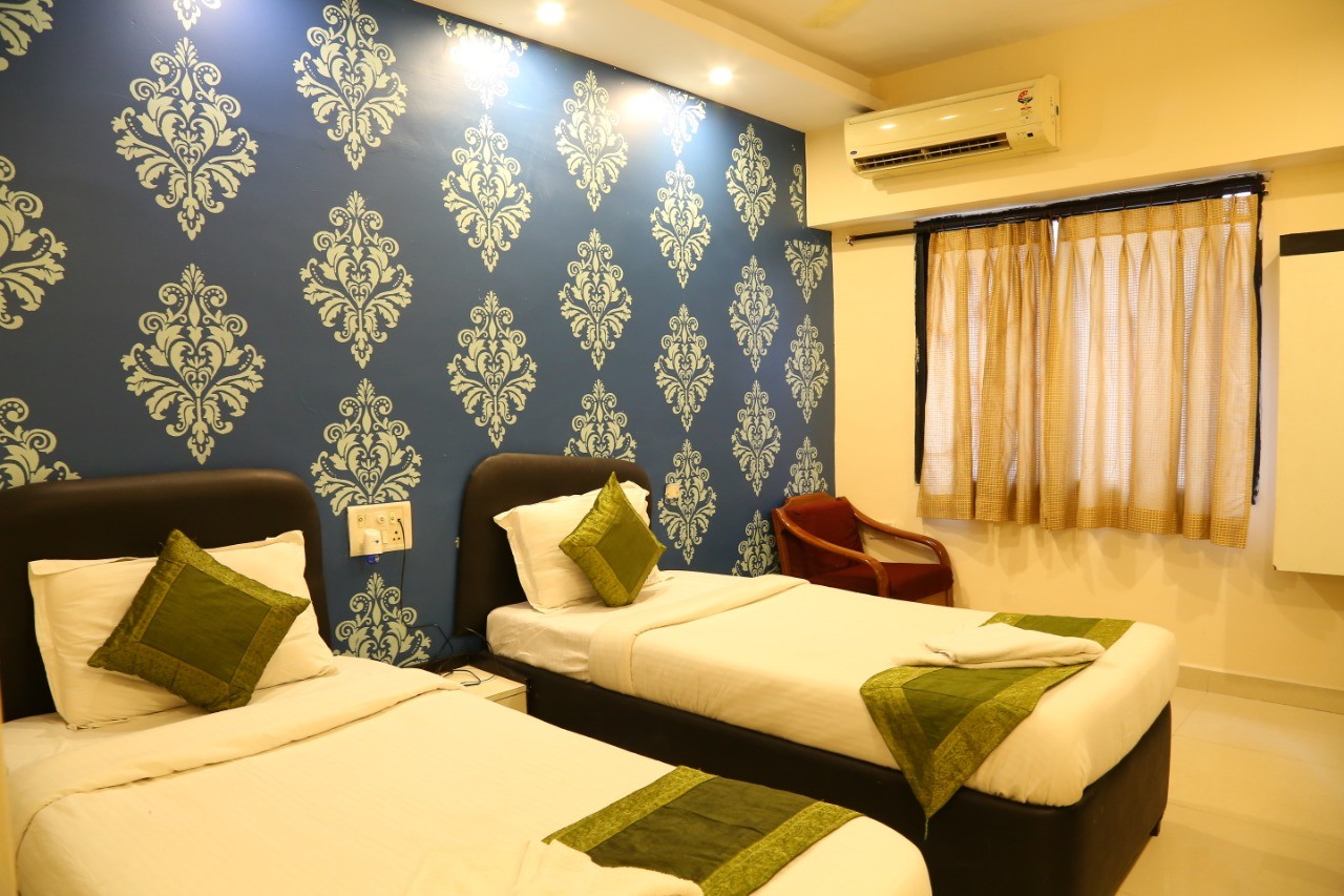 Hotel Sri Mayuri-Executive Room